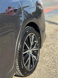 تۆیۆتا کامری